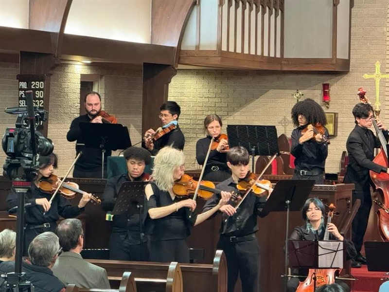 Our community partner, A String Fort Smith, is housed at St Barts. Here they perform a recital in the sanctuary